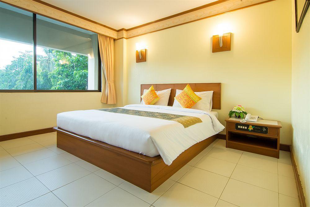 Krabi Royal Hotel Екстер'єр фото