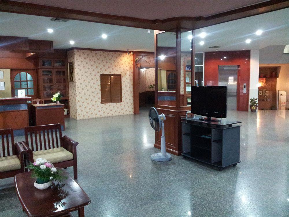 Krabi Royal Hotel Екстер'єр фото