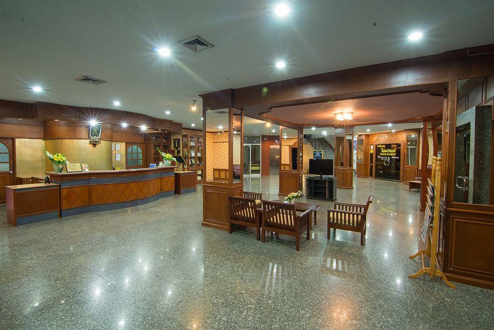 Krabi Royal Hotel Екстер'єр фото