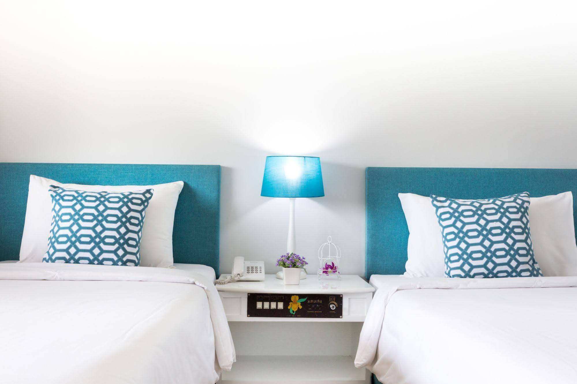 Krabi Royal Hotel Екстер'єр фото