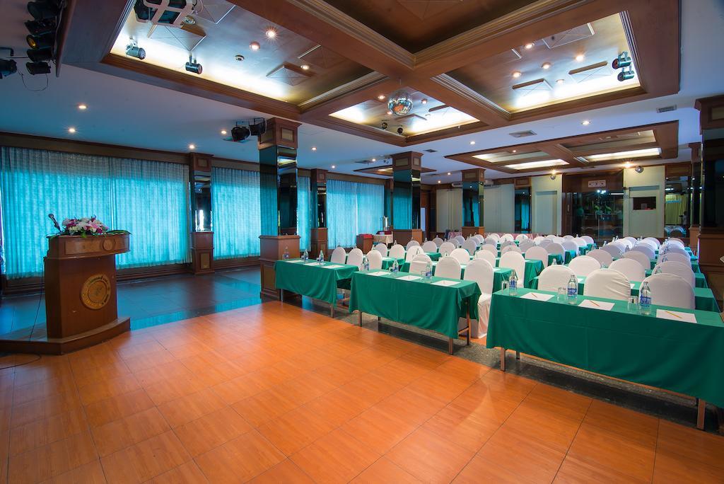 Krabi Royal Hotel Екстер'єр фото